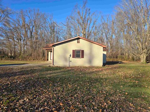 Tiny photo for 2460 Wasson Road, Harrisburg, IL 62946 (MLS # 100000027)
