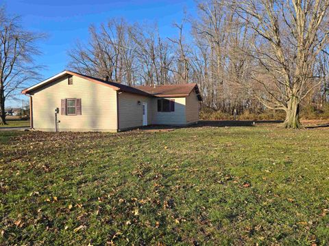 Tiny photo for 2460 Wasson Road, Harrisburg, IL 62946 (MLS # 100000027)