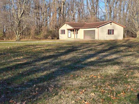 Tiny photo for 2460 Wasson Road, Harrisburg, IL 62946 (MLS # 100000027)