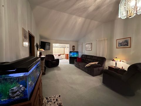 Tiny photo for 2610 38th Street #1, Moline, IL 61265 (MLS # 100000233)