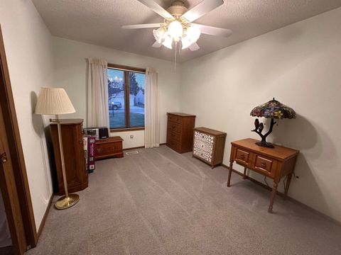 Tiny photo for 2610 38th Street #1, Moline, IL 61265 (MLS # 100000233)