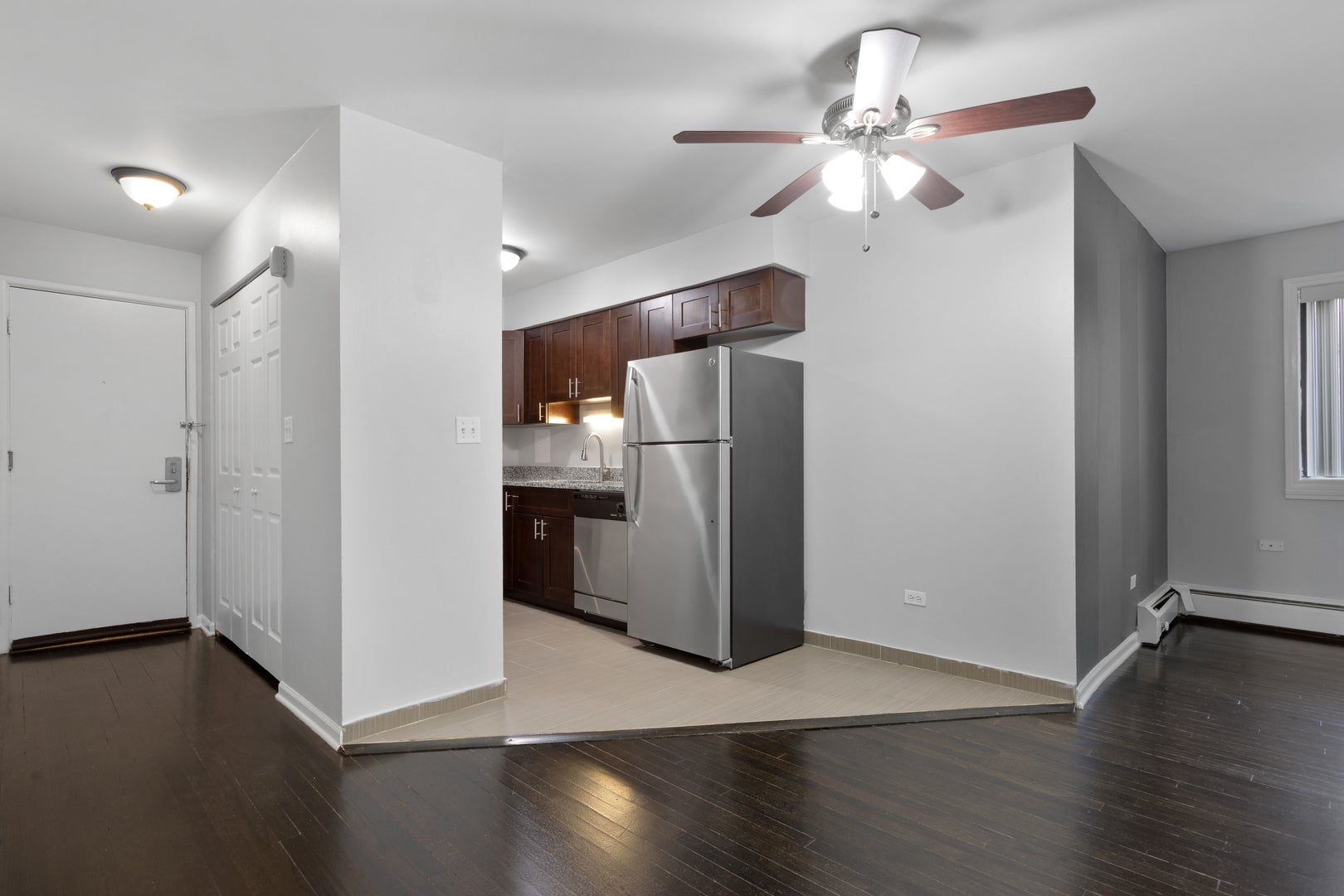 6001 N Kenmore Avenue 306