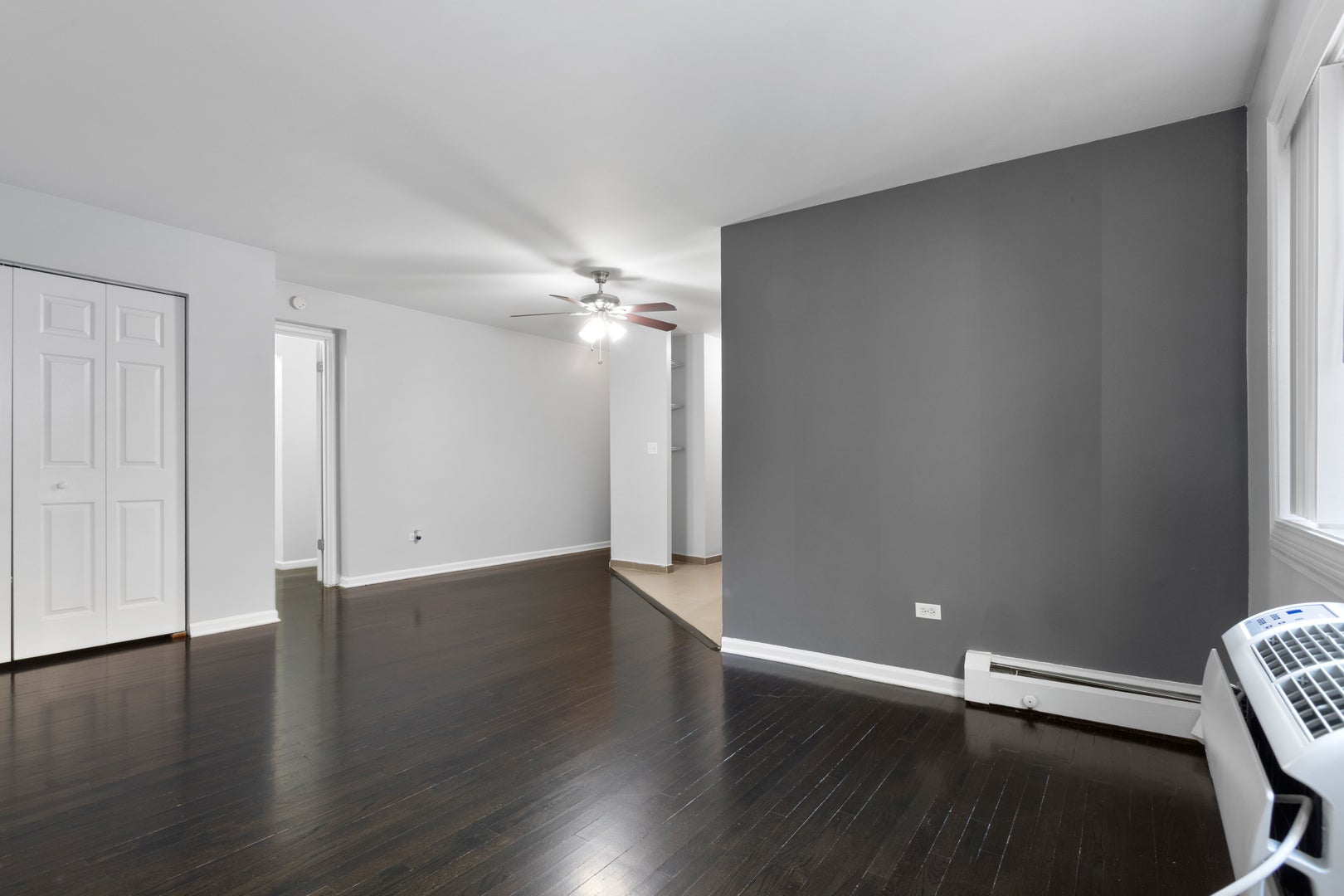 6001 N Kenmore Avenue 306