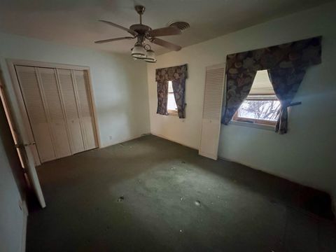 Tiny photo for 2435 E 41st Street, Davenport, IA 52806 (MLS # 100000028)