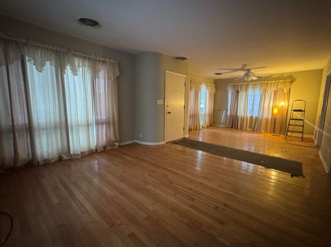 Tiny photo for 2435 E 41st Street, Davenport, IA 52806 (MLS # 100000028)