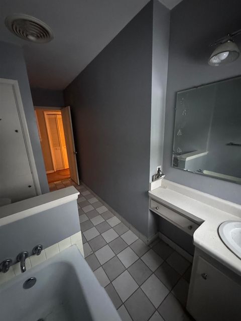 Tiny photo for 2435 E 41st Street, Davenport, IA 52806 (MLS # 100000028)