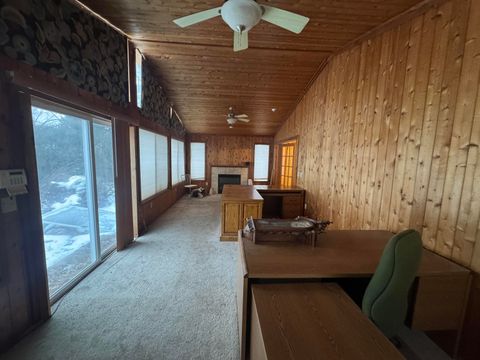 Tiny photo for 2435 E 41st Street, Davenport, IA 52806 (MLS # 100000028)