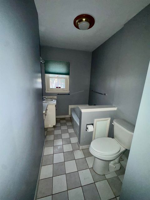 Tiny photo for 2435 E 41st Street, Davenport, IA 52806 (MLS # 100000028)