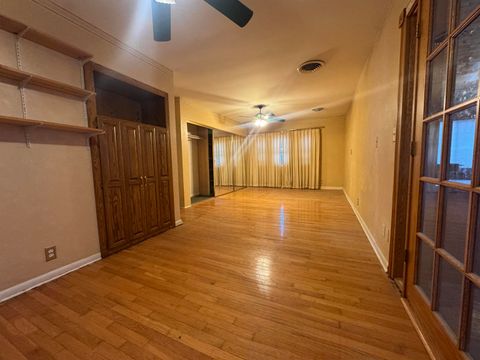 Tiny photo for 2435 E 41st Street, Davenport, IA 52806 (MLS # 100000028)