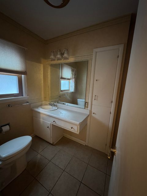 Tiny photo for 2435 E 41st Street, Davenport, IA 52806 (MLS # 100000028)