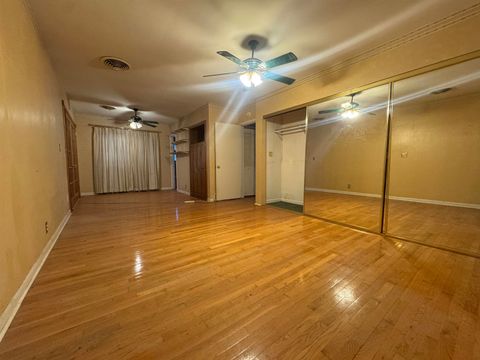 Tiny photo for 2435 E 41st Street, Davenport, IA 52806 (MLS # 100000028)