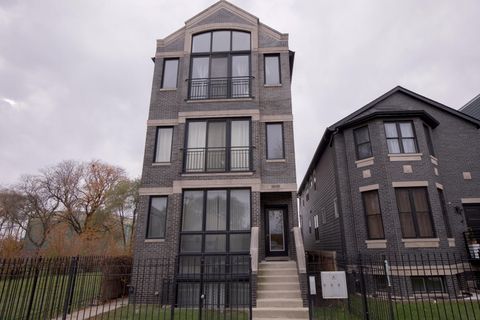 Photo of 3938 S Wells Street #2, Chicago, IL 60609 (MLS # 12642450)