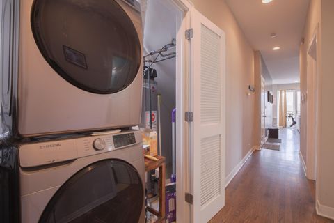 Tiny photo for 3938 S Wells Street #2, Chicago, IL 60609 (MLS # 12642450)