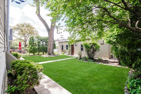 Tiny photo for 111 S Grove Avenue #2S, Oak Park, IL 60302 (MLS # 12638163)