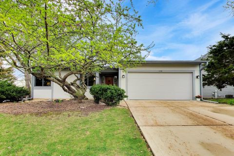 Photo of 6501 Raintree Court, Lisle, IL 60532 (MLS # 12617218)