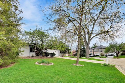 Tiny photo for 6501 Raintree Court, Lisle, IL 60532 (MLS # 12617218)