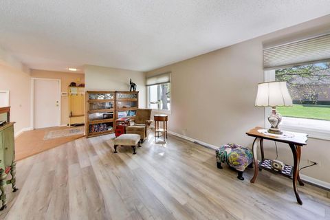 Tiny photo for 6501 Raintree Court, Lisle, IL 60532 (MLS # 12617218)