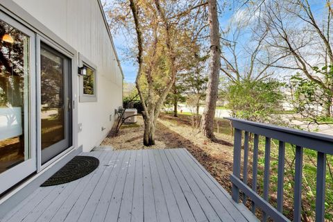Tiny photo for 6501 Raintree Court, Lisle, IL 60532 (MLS # 12617218)