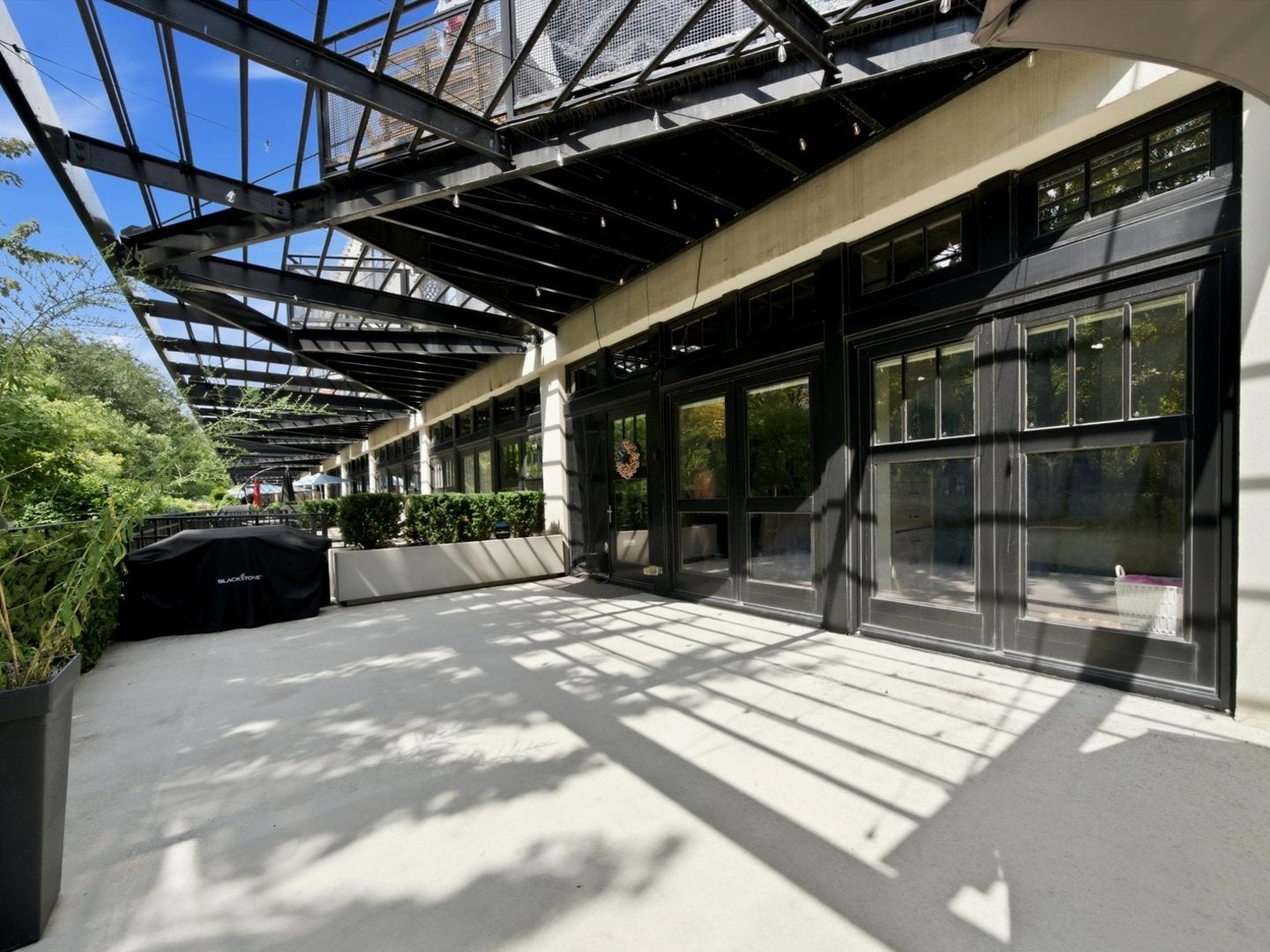 1000 W 15th Street 133