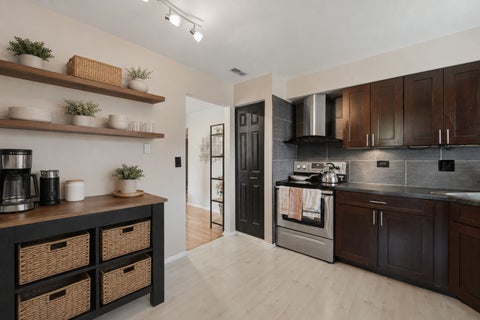 Tiny photo for 9331 Landings Lane #305, Des Plaines, IL 60016 (MLS # 12699198)