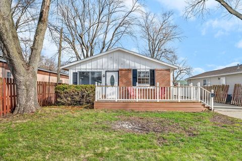 Tiny photo for 816 2nd Avenue, Morris, IL 60450 (MLS # 12601830)