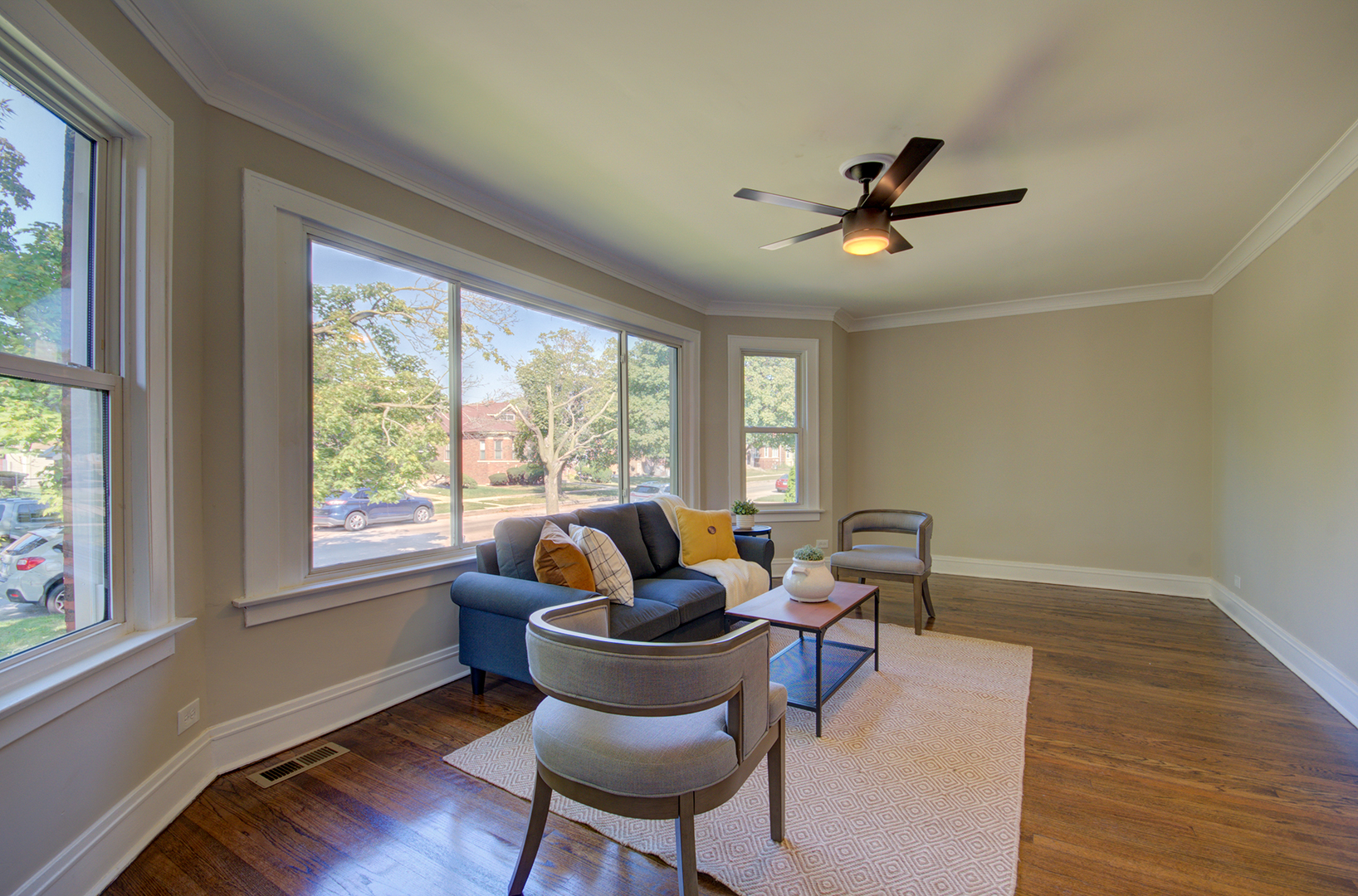 10541 S Normal Avenue