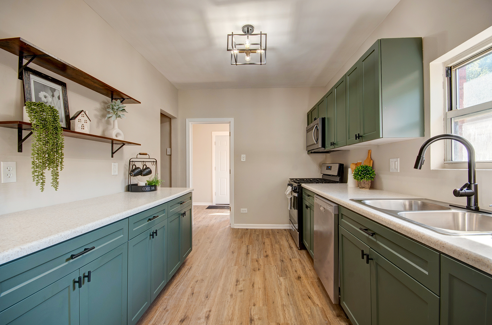 10541 S Normal Avenue