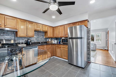 Tiny photo for 2 Le Moyne Parkway #2N, Oak Park, IL 60302 (MLS # 12773873)