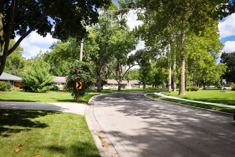 Tiny photo for 1920 N Washington Street, Wheaton, IL 60187 (MLS # 12593136)