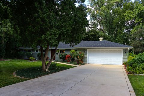 1920 N Washington Street Wheaton IL 60187