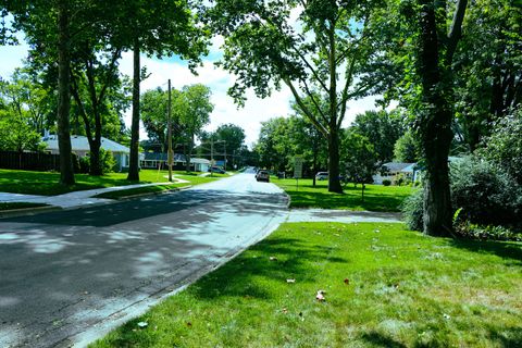 Tiny photo for 1920 N Washington Street, Wheaton, IL 60187 (MLS # 12593136)