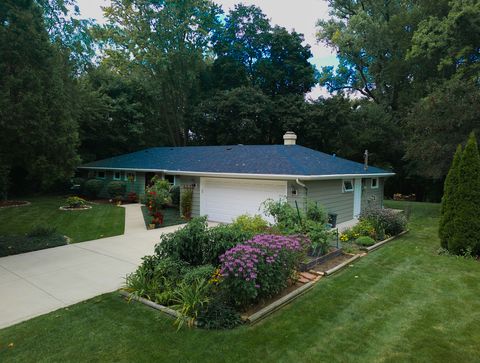 Tiny photo for 1920 N Washington Street, Wheaton, IL 60187 (MLS # 12593136)