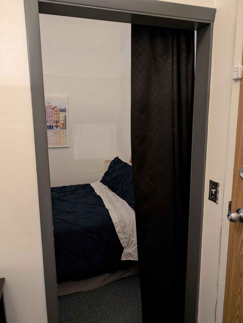 124 W POLK Street 504