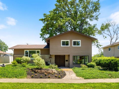 Photo of 15023 Mission Avenue, Oak Forest, IL 60452 (MLS # 12681242)