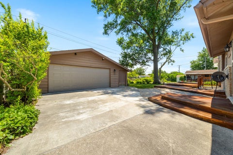 Tiny photo for 15023 Mission Avenue, Oak Forest, IL 60452 (MLS # 12681242)