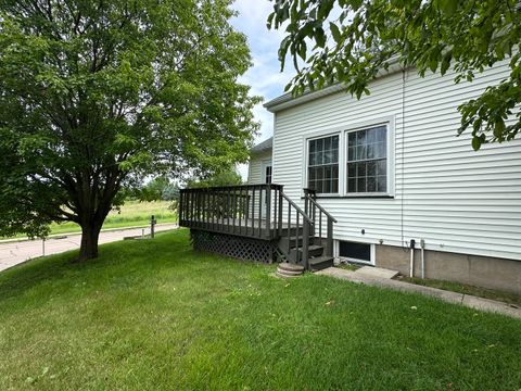 Tiny photo for 1363 2nd Avenue S, Clinton, IA 52732 (MLS # 12554787)