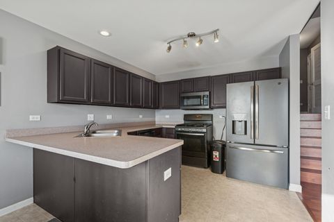 Tiny photo for 1703 Fieldstone Drive S #1703, Shorewood, IL 60404 (MLS # 12531785)