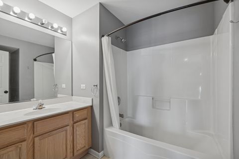 Tiny photo for 1703 Fieldstone Drive S #1703, Shorewood, IL 60404 (MLS # 12531785)