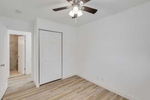 Tiny photo for 533 Redwood Road, Bolingbrook, IL 60440 (MLS # 12599143)