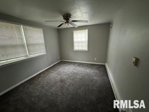 Tiny photo for 6812 33rd Street, Moline, IL 61265 (MLS # 12570199)