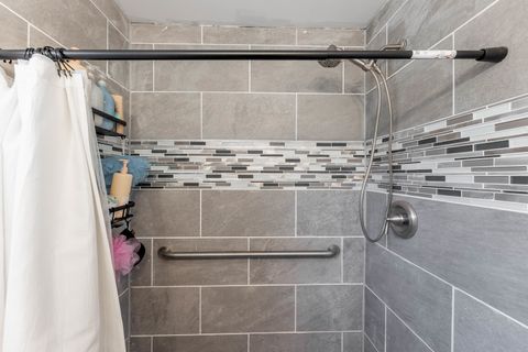 Tiny photo for 5105 S Mobile Avenue, Chicago, IL 60638 (MLS # 12522405)