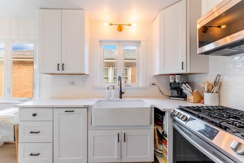 Tiny photo for 5105 S Mobile Avenue, Chicago, IL 60638 (MLS # 12522405)