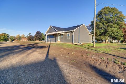 Tiny photo for 1024 11TH Avenue, Fulton, IL 52732 (MLS # QC4267703)