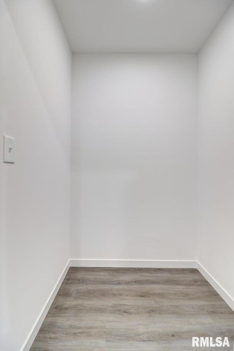 Tiny photo for 1024 11TH Avenue, Fulton, IL 52732 (MLS # QC4267703)