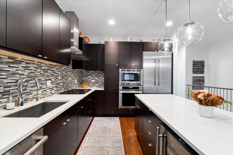 Tiny photo for 1515 N Mohawk Street #1, Chicago, IL 60610 (MLS # 12505644)