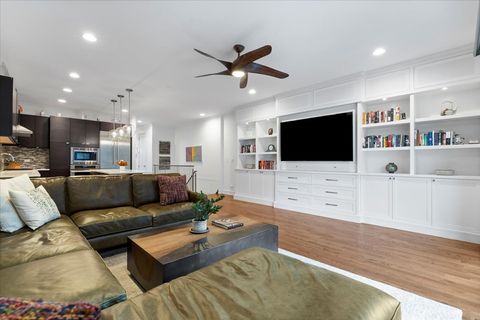 Tiny photo for 1515 N Mohawk Street #1, Chicago, IL 60610 (MLS # 12505644)