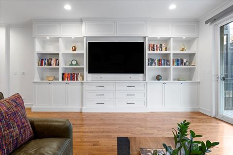 Tiny photo for 1515 N Mohawk Street #1, Chicago, IL 60610 (MLS # 12505644)