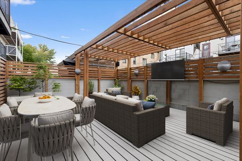 Tiny photo for 1515 N Mohawk Street #1, Chicago, IL 60610 (MLS # 12505644)