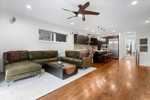 Tiny photo for 1515 N Mohawk Street #1, Chicago, IL 60610 (MLS # 12505644)