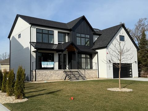 Photo of 10226 S 81st Avenue, Palos Hills, IL 60465 (MLS # 12546035)